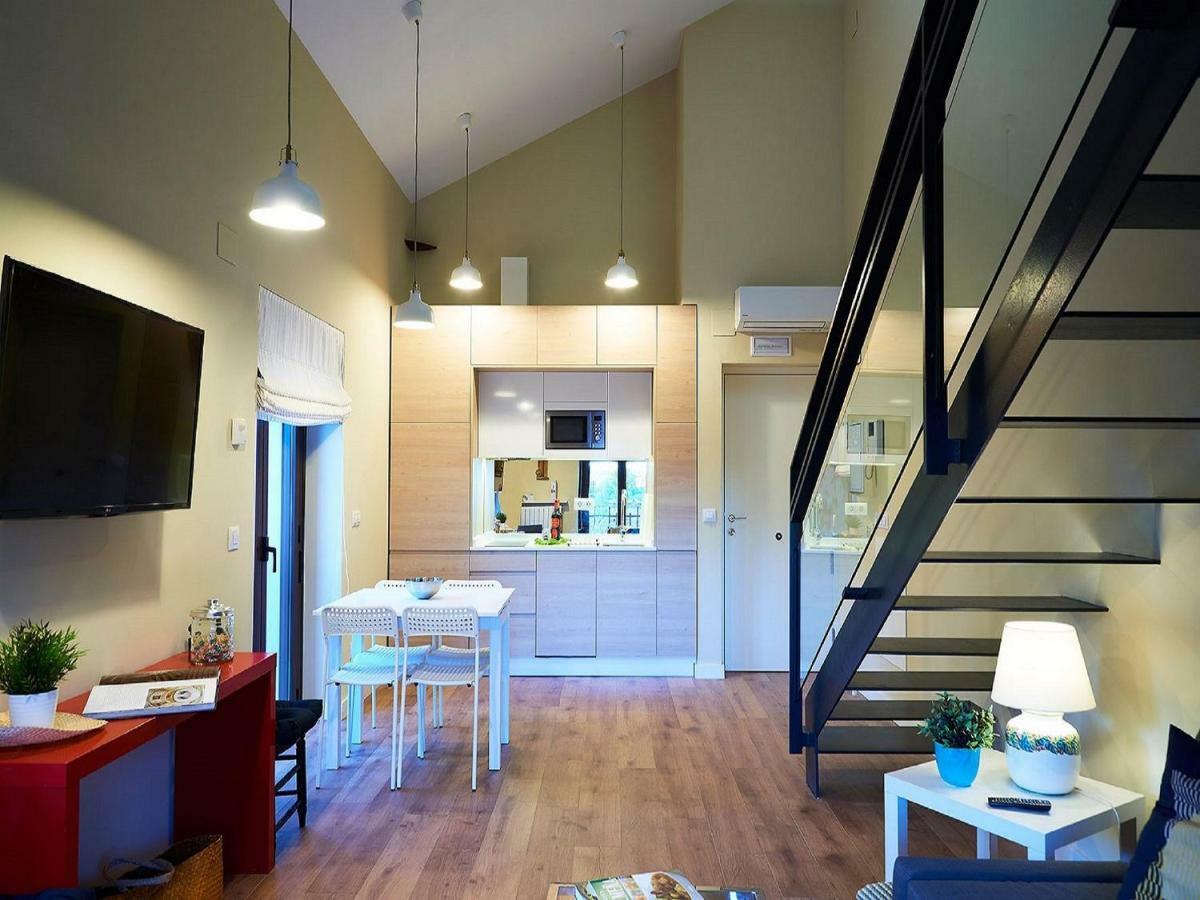 Apartamentos San Pablo Caces エクステリア 写真
